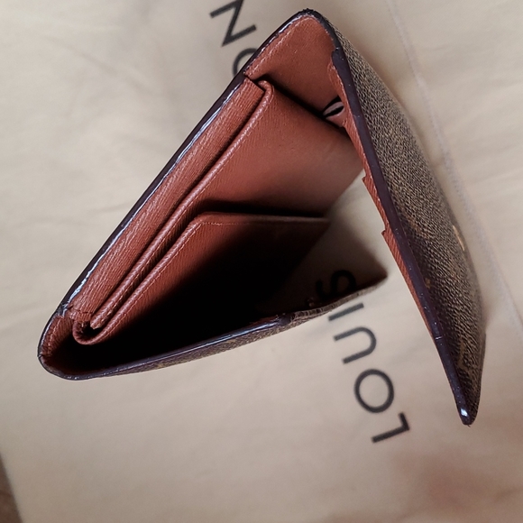Louis Vuitton Monogram long wallet - Picture 10 of 12